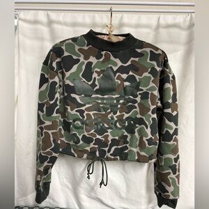 Like new adidas camo crop sweatshirt